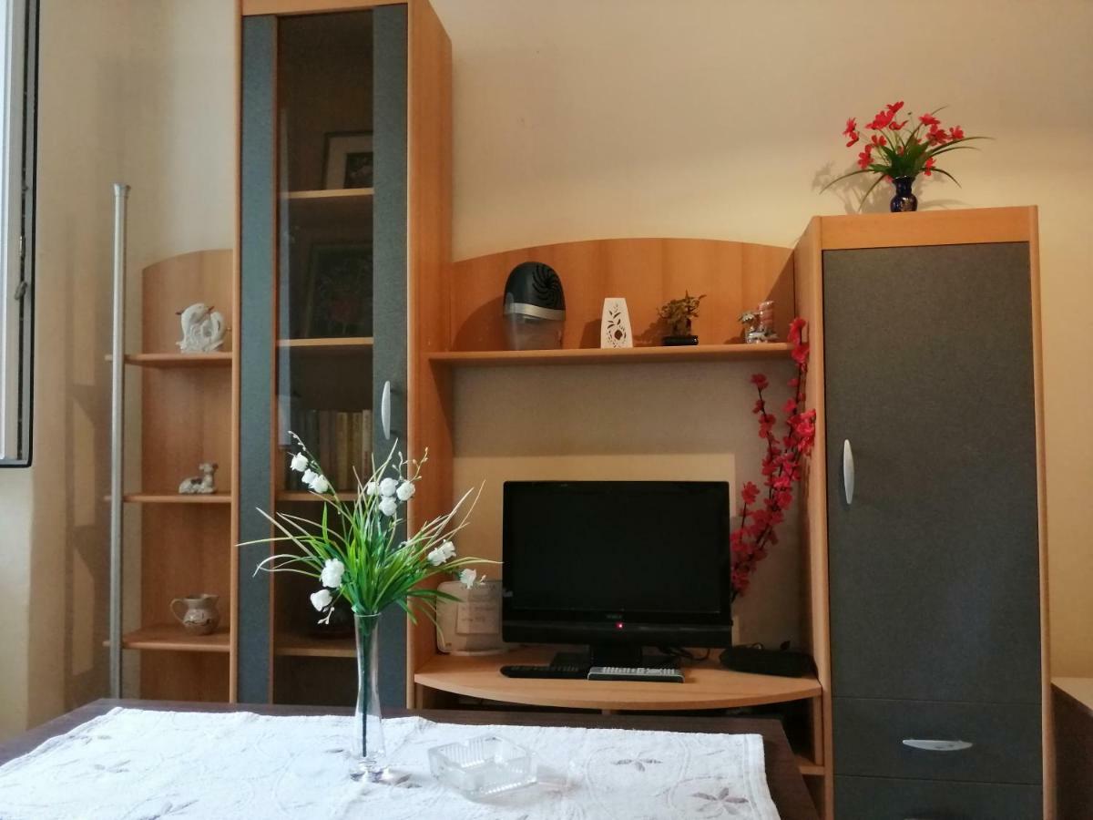 Apartment Micaela Pula Dış mekan fotoğraf